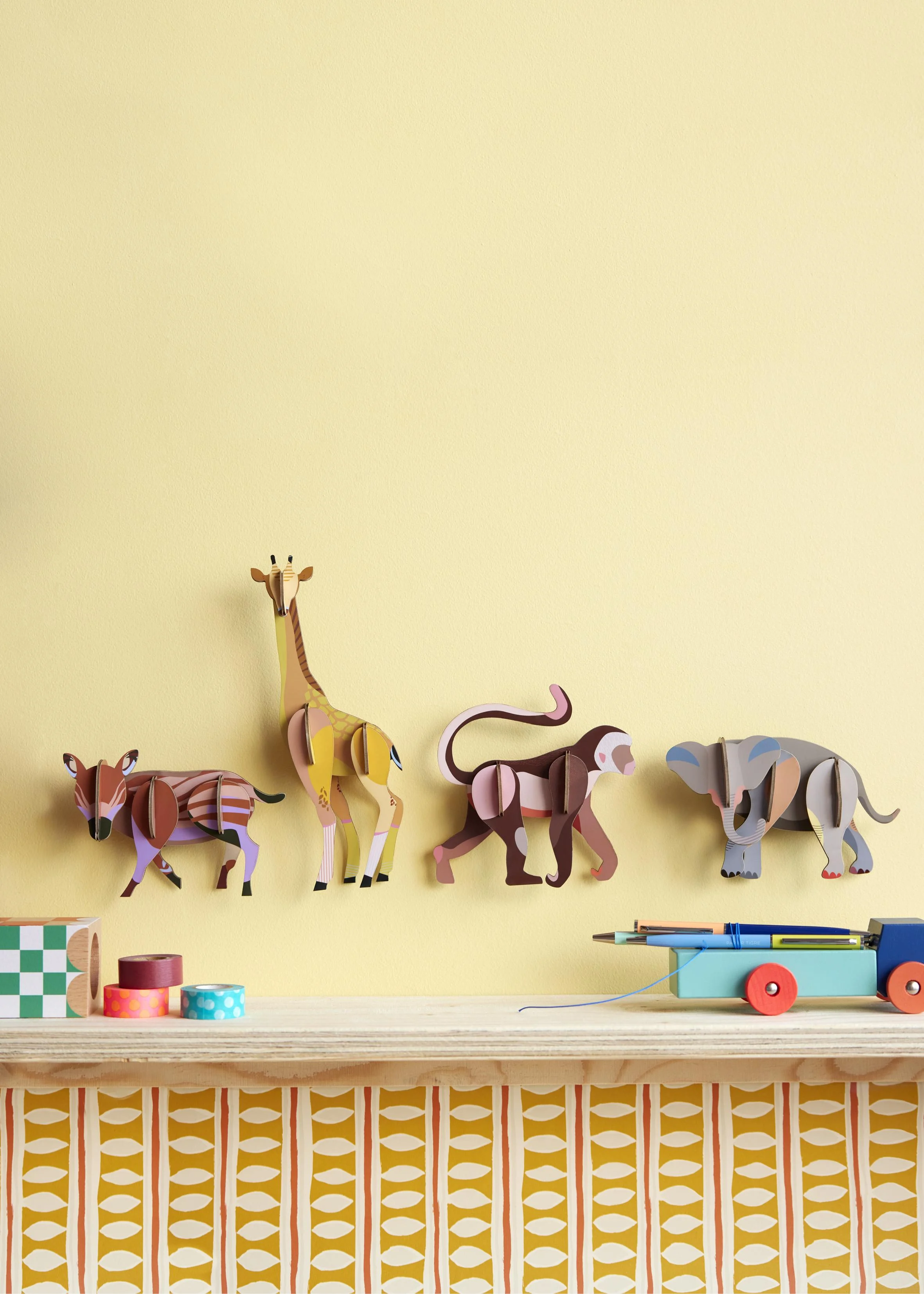 Wild Animals Boar Piglet Giraffe Monkey Elephant Overview Portrait Picture