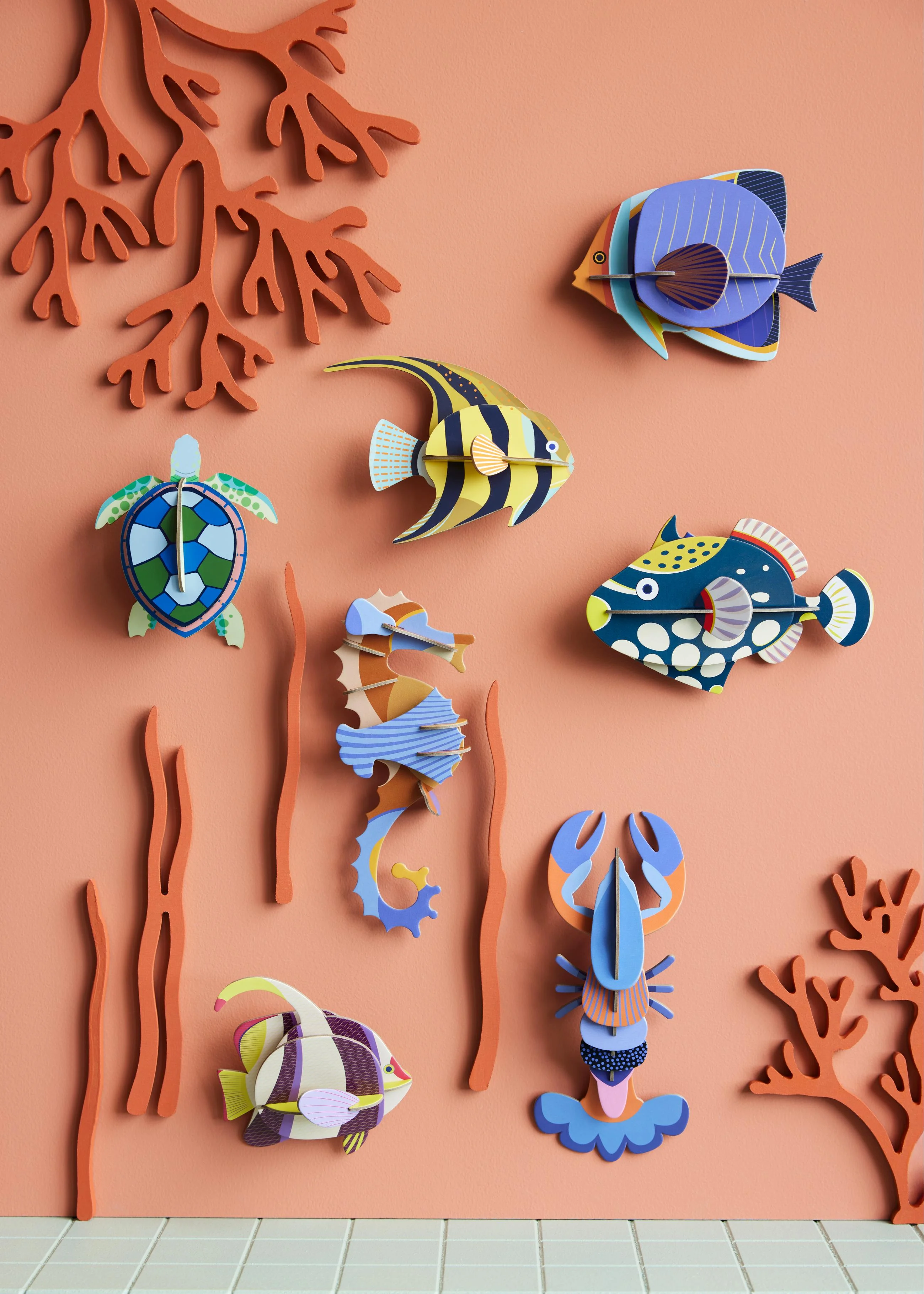 Seacreatures Sea Turtle Angelfish Mini Lobster Marine Angelfish Butterflyfish Clown Triggerfish Blue Ringlet Sehorse Overview Portrait