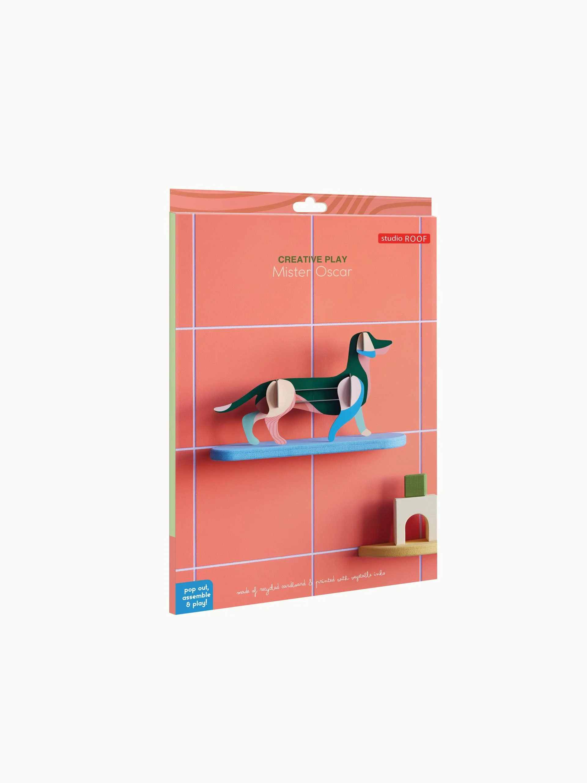 Mister Oscar B5 Mockup Packaging